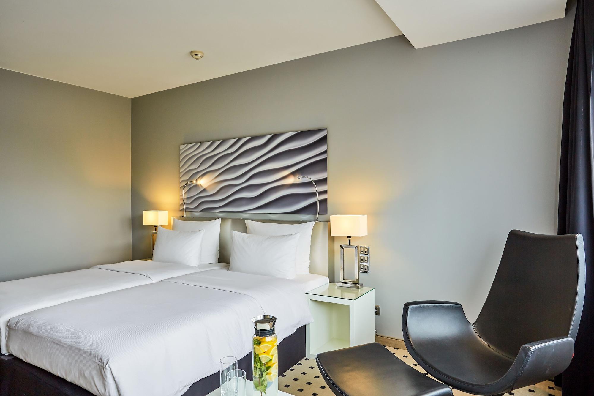 Radisson Blu Conference Hotel, Duesseldorf Luaran gambar