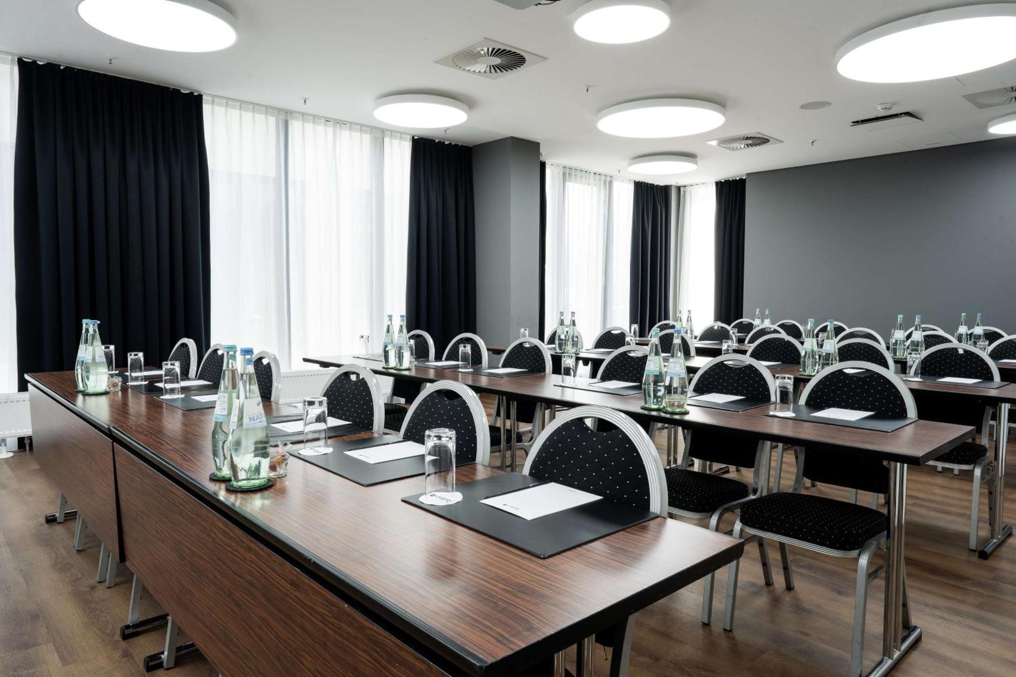 Radisson Blu Conference Hotel, Duesseldorf Luaran gambar