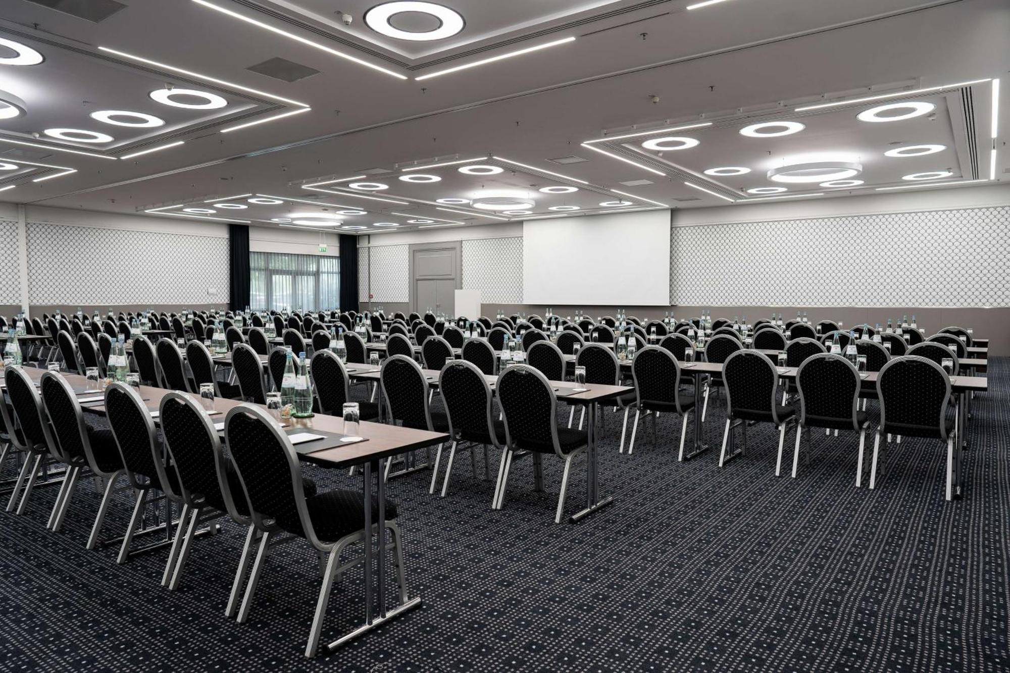 Radisson Blu Conference Hotel, Duesseldorf Luaran gambar