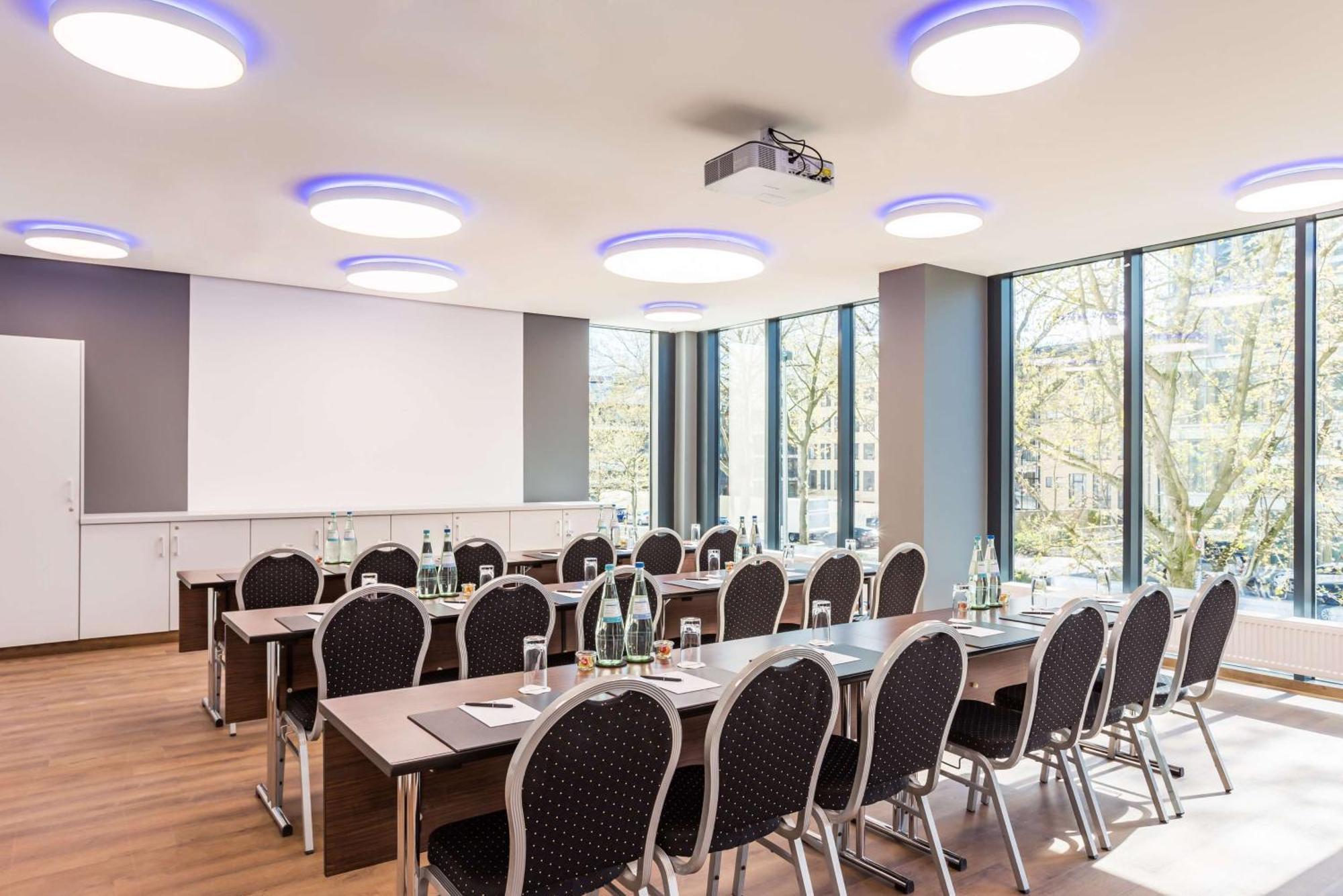 Radisson Blu Conference Hotel, Duesseldorf Luaran gambar